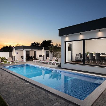 Villa L&L 메덜린 외부 사진