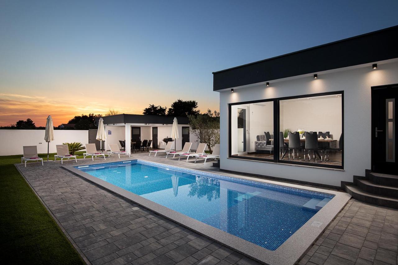 Villa L&L 메덜린 외부 사진
