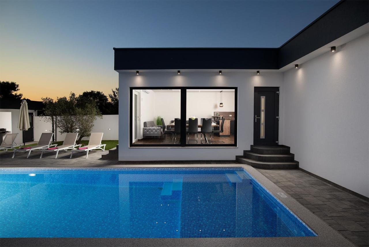 Villa L&L 메덜린 외부 사진